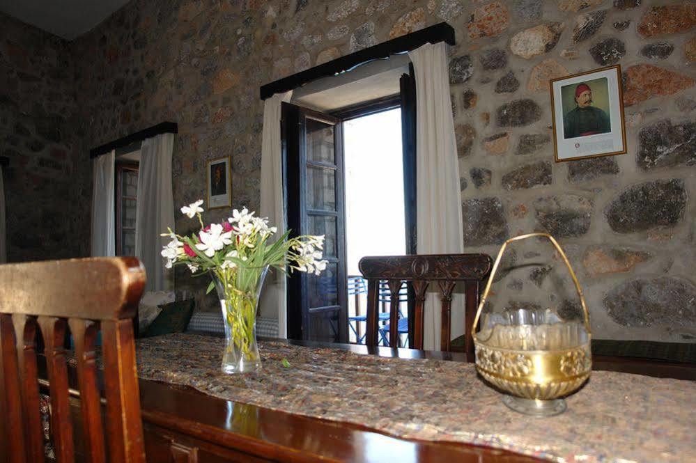 Villa Castello Đảo Hydra Ngoại thất bức ảnh